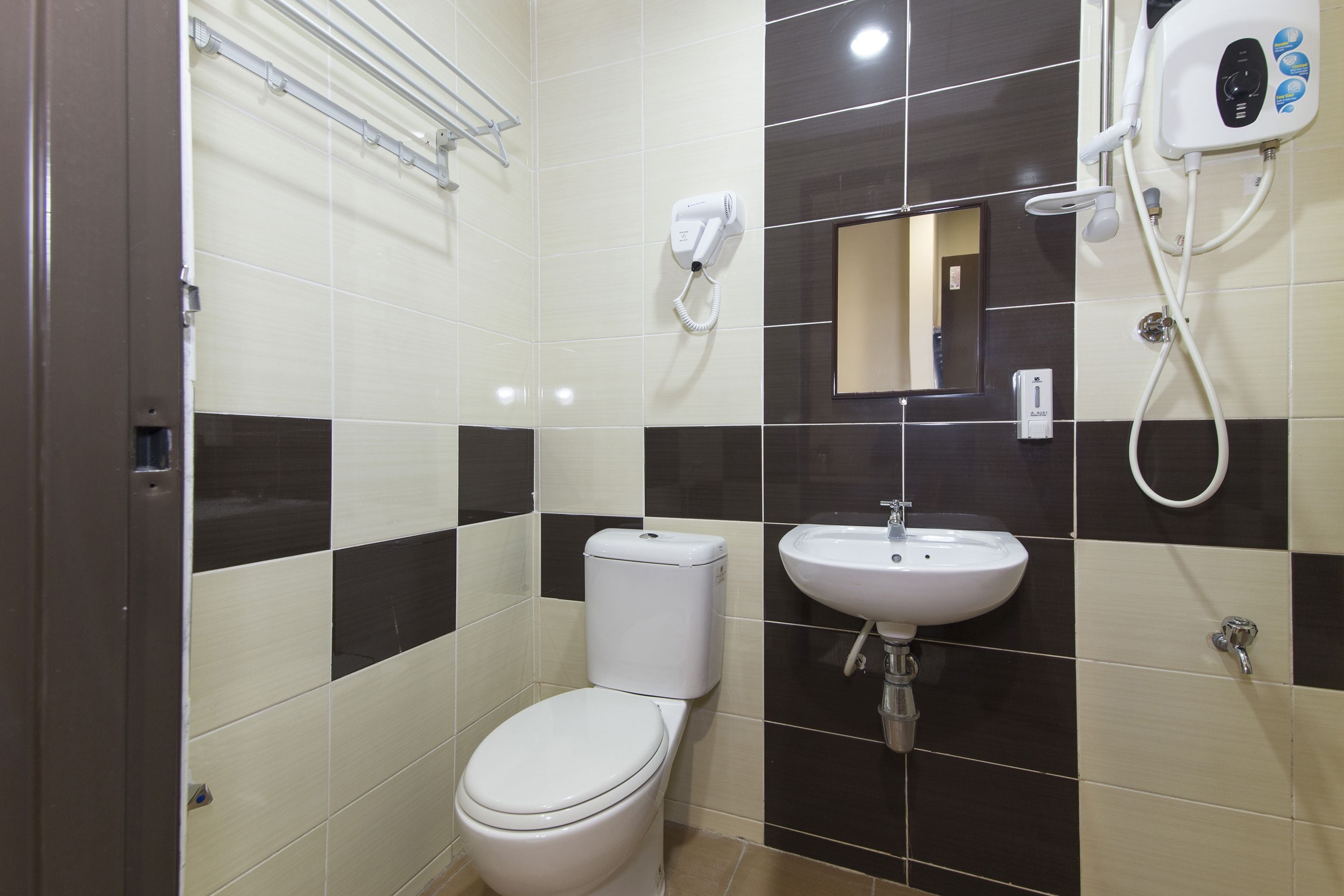 Photo - Hotel Raja Bot