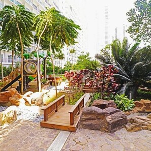 Children’s play area – outdoor