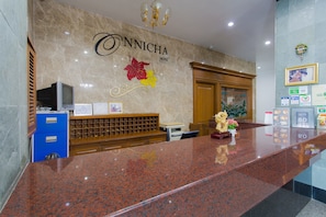 Reception - Onnicha Hotel (Ratsada)