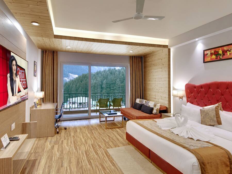 Familienzimmer, Balkon | Hochwertige Bettwaren, Minibar, Zimmersafe, Schreibtisch