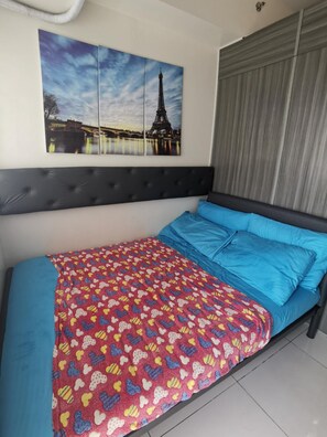 高級寢具、熨斗/熨衫板、免費 Wi-Fi、床單