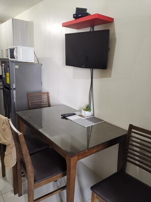 Dining - Green Residences Condotel (Manila)