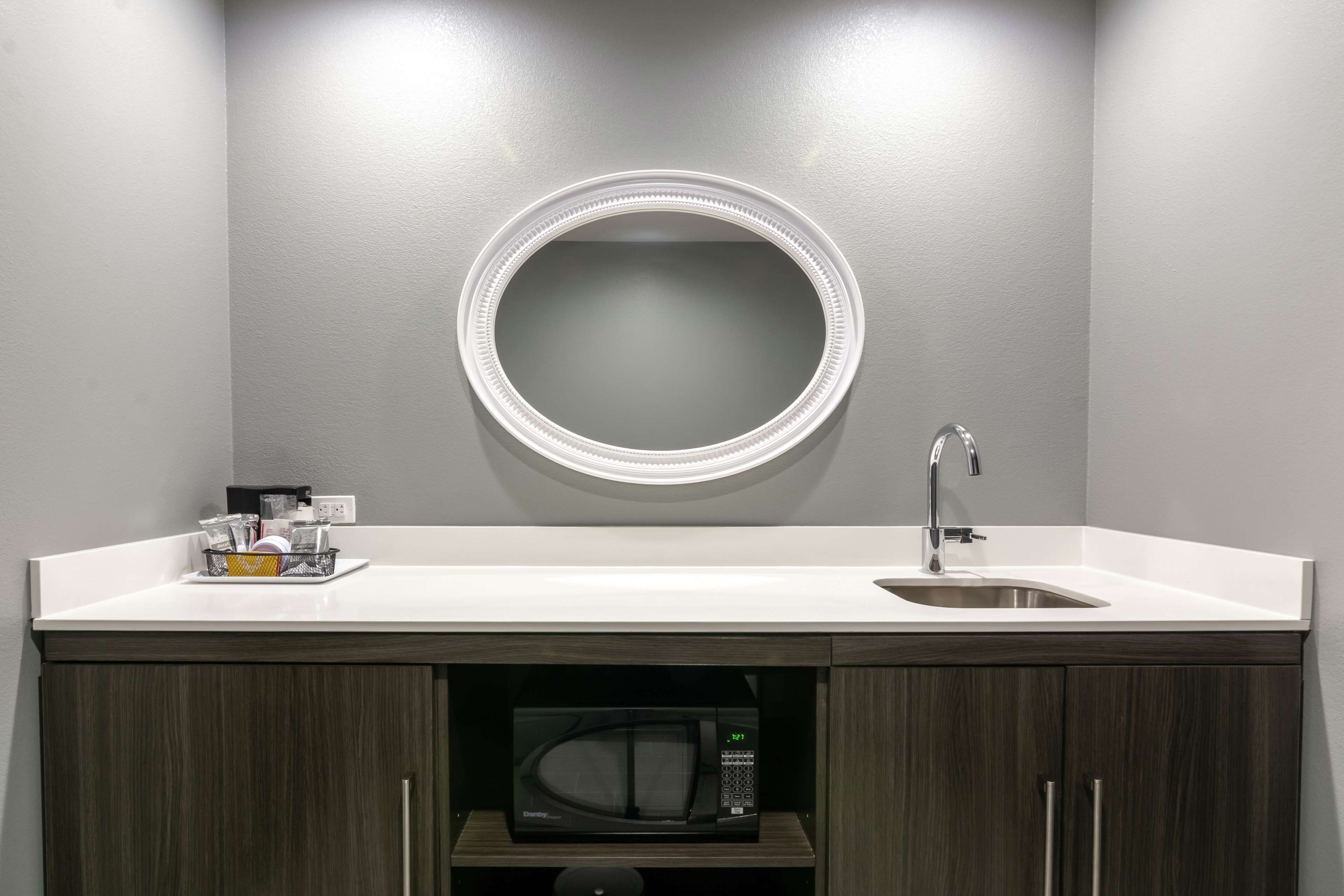 studio, 1 king bed with sofa bed, refrigerator & microwave (wet bar) | desk, laptop workspace, blackout curtains, soundproofing