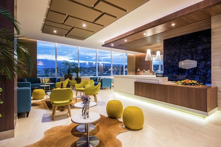 Vestíbulo. Hampton Inn by Hilton Cucuta