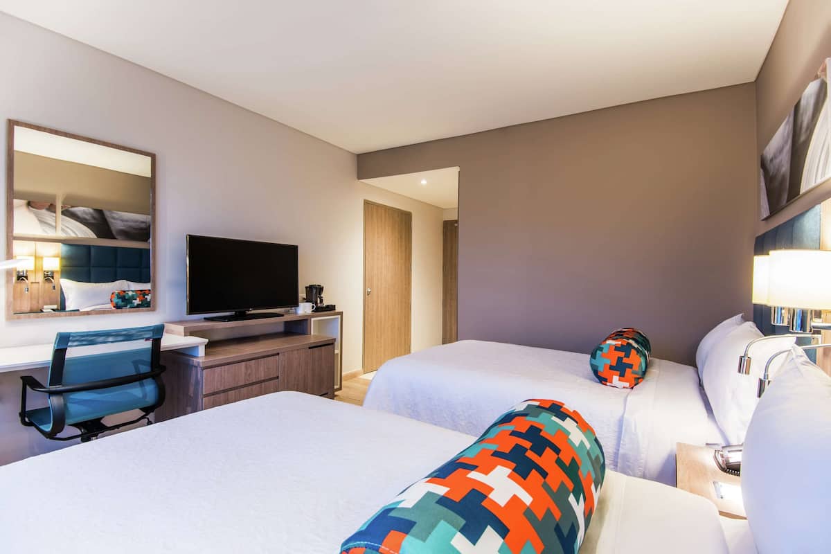 Twin Room, 2 Single Beds, Refrigerator | Soundproofing, cots/infant beds, bed sheets