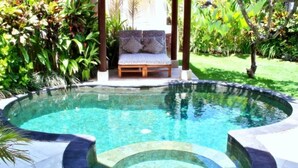 Ảnh chưa phân loại, 2 trong số 7 ảnh, nút