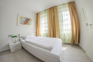 Hypo-allergenic bedding, free WiFi - Pension Gino (Nuertingen)