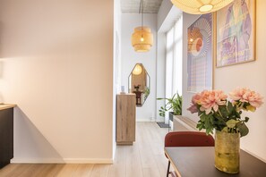 A - One bedroom | Living area | Smart TV, Netflix - The Beach apartments by Daniel&Jacob’s (Copenhagen)