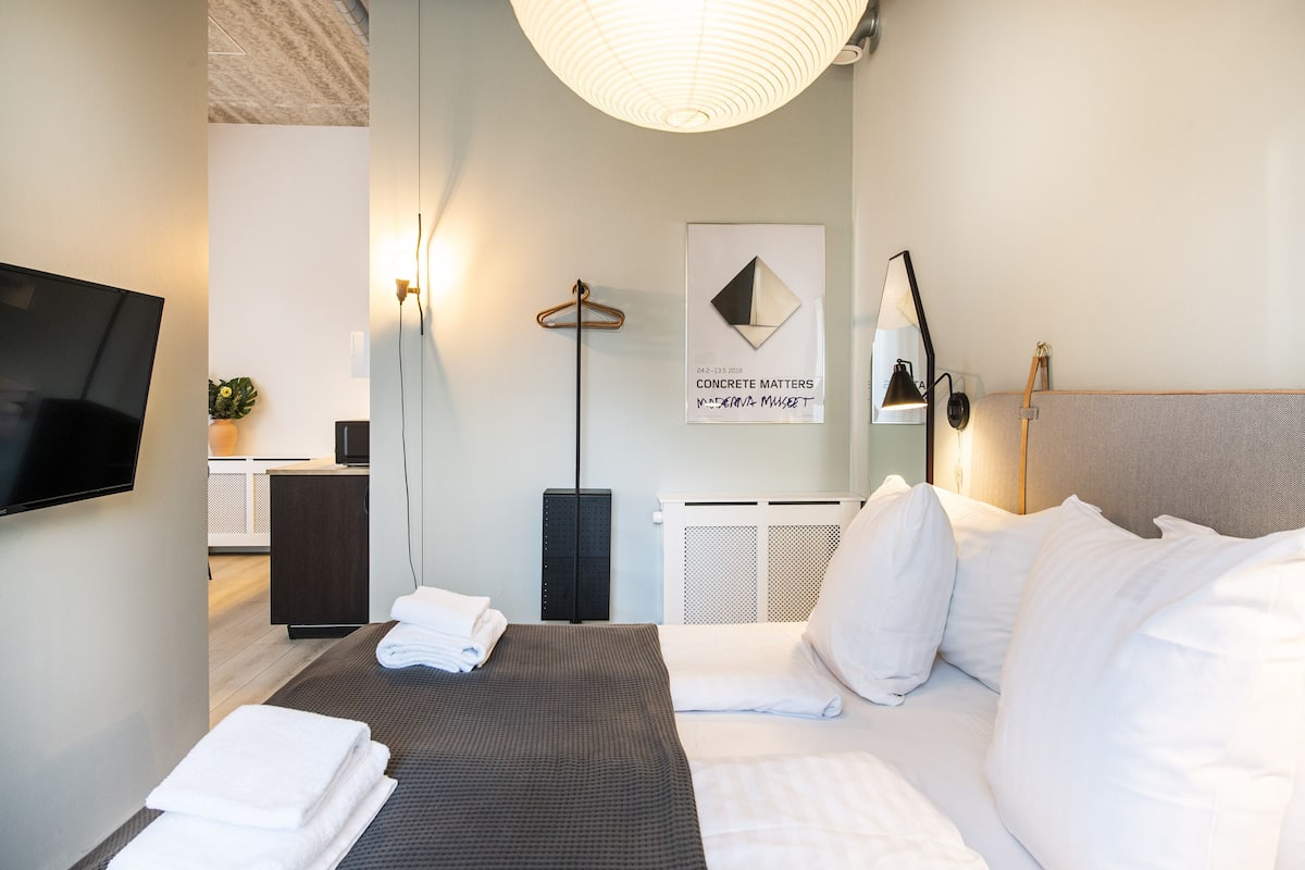 D - Studio | 1 habitación, decoración personalizada y muebles diferentes