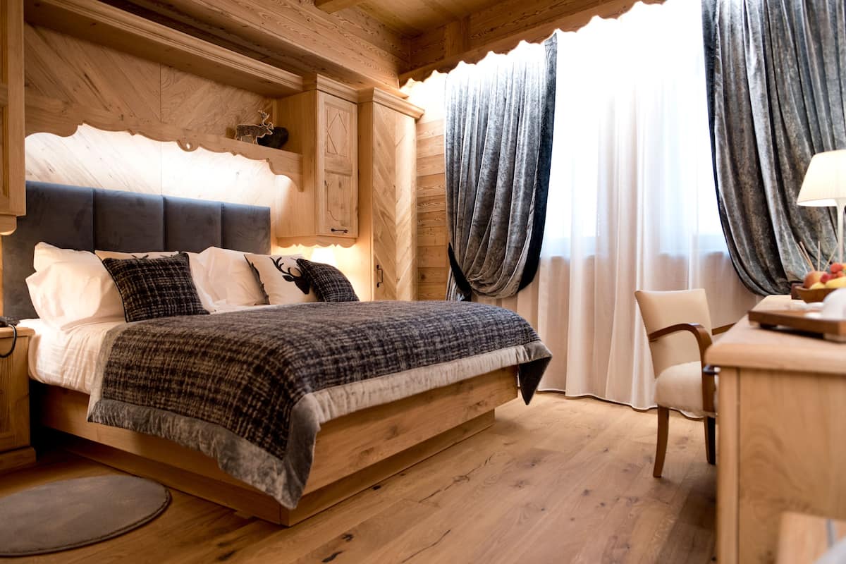 1 bedroom, minibar, in-room safe, desk