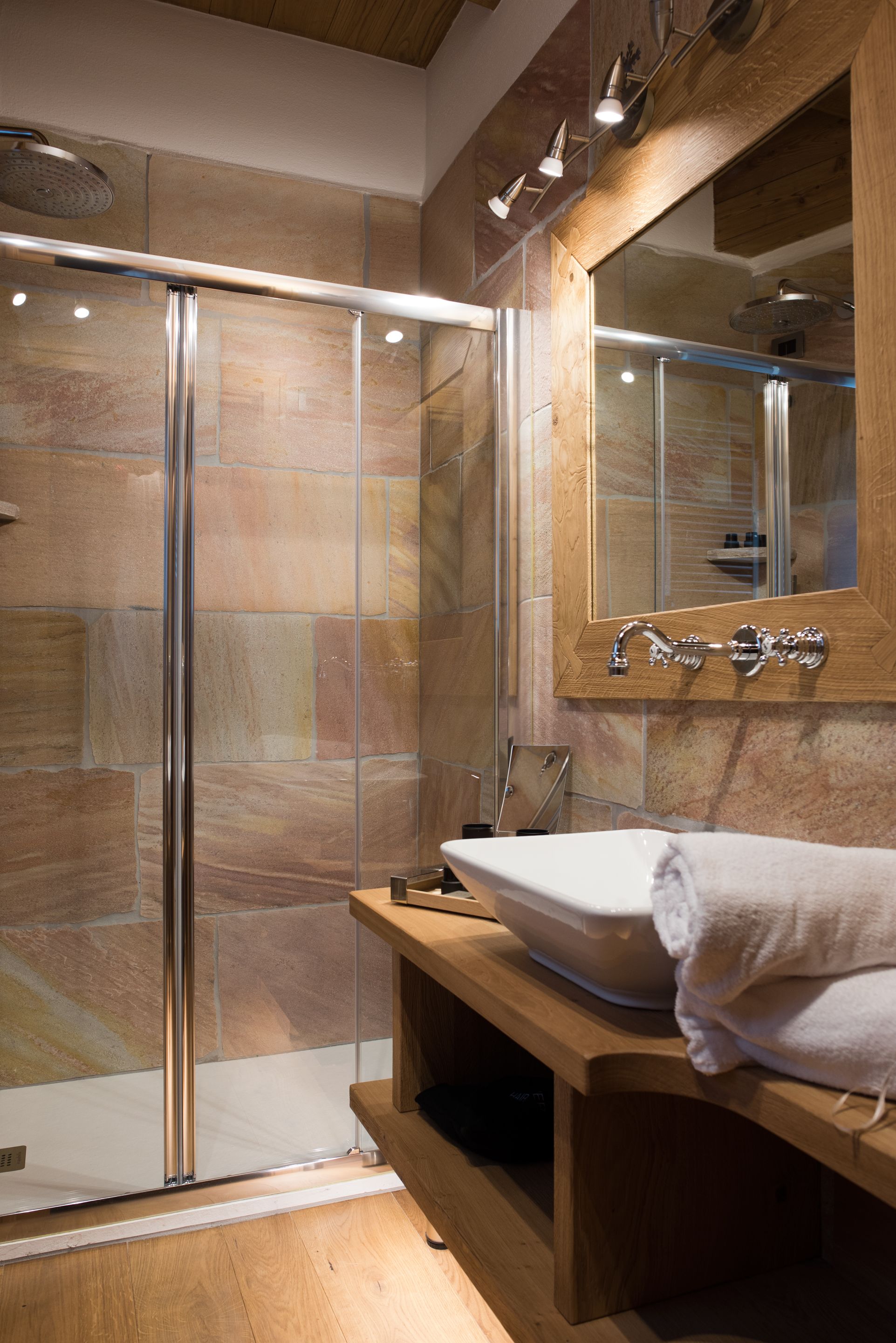 spring water bathtub, rainfall showerhead, free toiletries, hair dryer