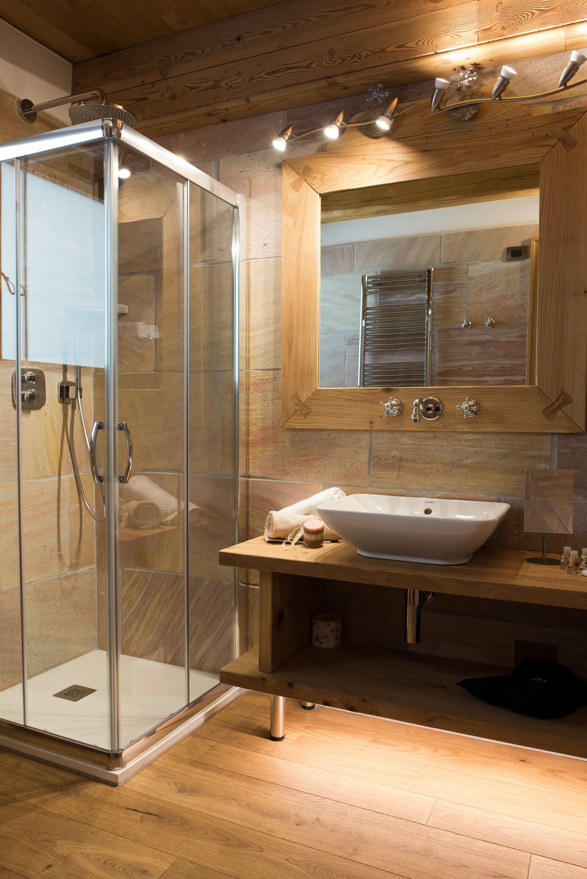 spring water bathtub, rainfall showerhead, free toiletries, hair dryer