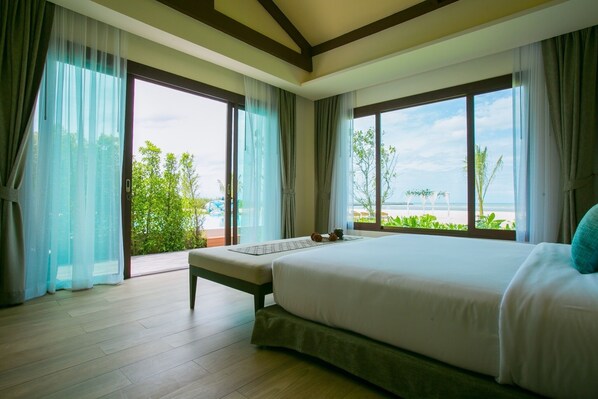 Pool Access Beach Front