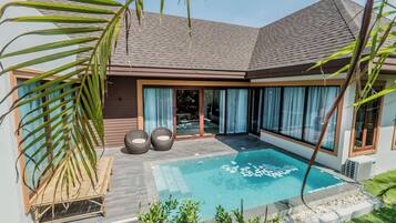 Grand Pool Villa | Terrace/patio