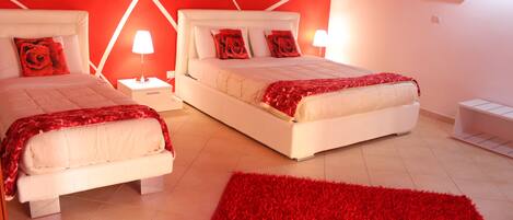 Business Double Room | Down comforters, minibar, desk, free WiFi