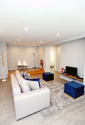Apartment, 1 Bedroom, Terrace (Ground Floor) | Living room