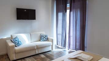 Camera Luxury con letto matrimoniale o 2 letti singoli | Biancheria da letto di alta qualità, minibar, una scrivania