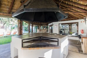 Aire de pique-nique/barbecue