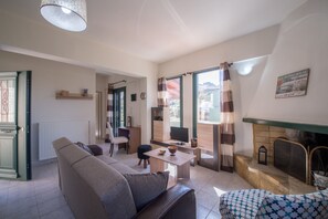 Apartment, 1 Bedroom | Living area | TV - Ioanna's Home (Malevizi)
