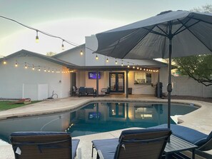 Pool - Spacious Yard, Pool, Pet & Kid Friendly, Close to Everything! (Mesa)