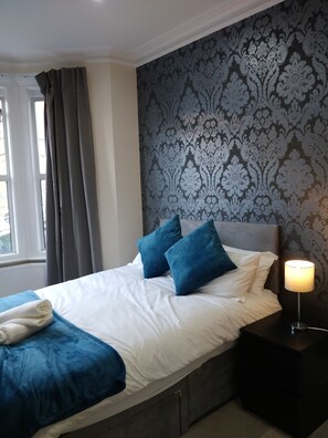 Free WiFi, bed sheets - Lyndhurst House (Luton)