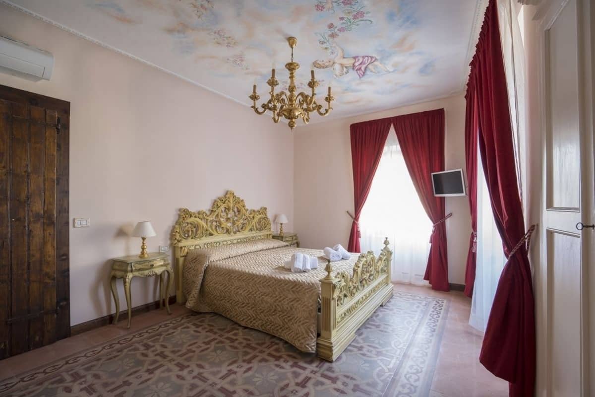 Departamento, 2 habitaciones | Decoración personalizada, muebles diferentes y escritorio