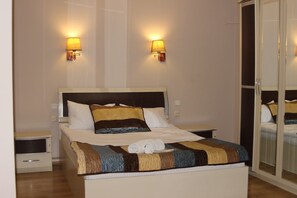 Minibar, in-room safe, rollaway beds, free WiFi