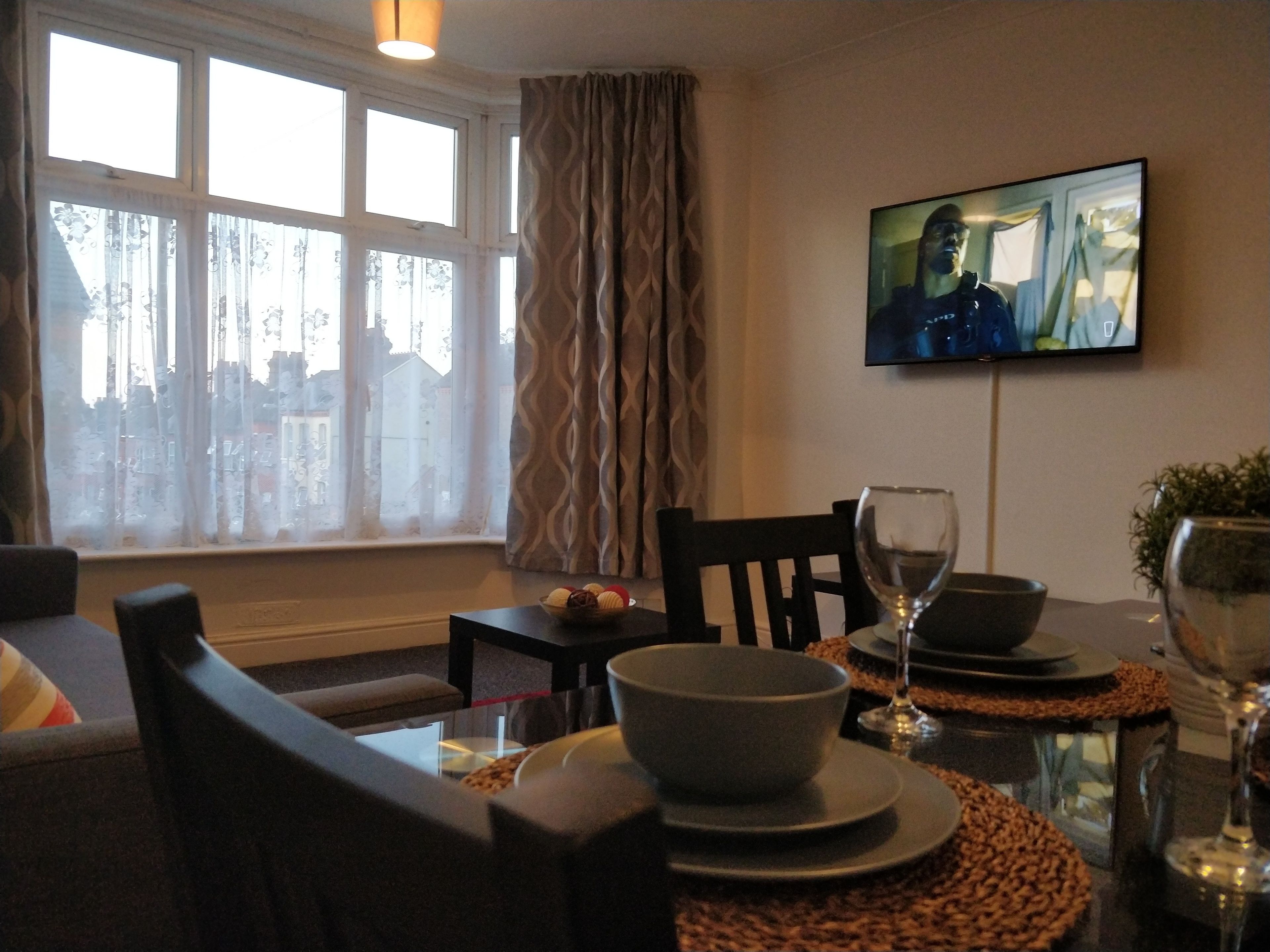 2 bedrooms, soundproofing, iron/ironing board, free WiFi