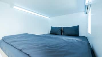 Double Room | Desk, free WiFi, bed sheets