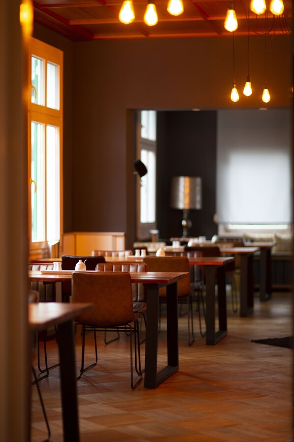 Buffet breakfast on weekdays (EUR 12 per person) - Hotel Berliner Hof (Remscheid)