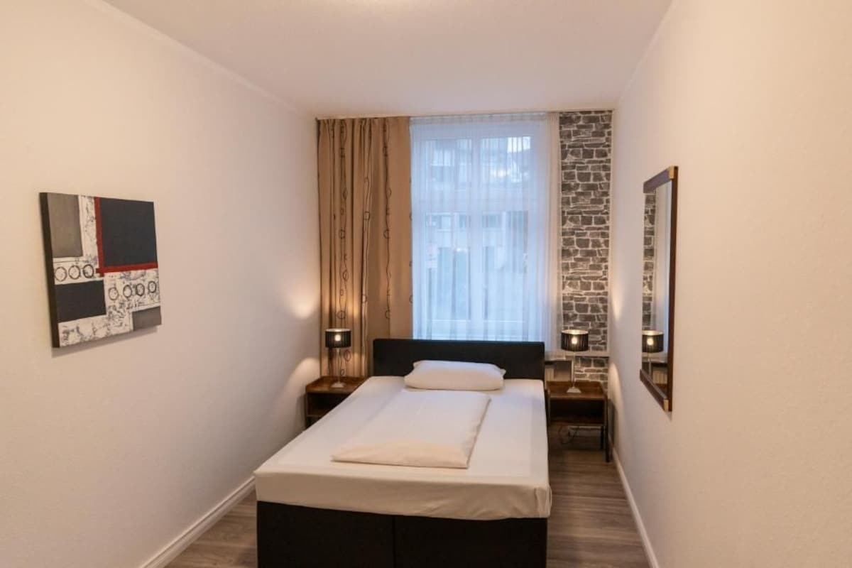 Desk, cribs (free), rollaway beds (surcharge), WiFi (free)