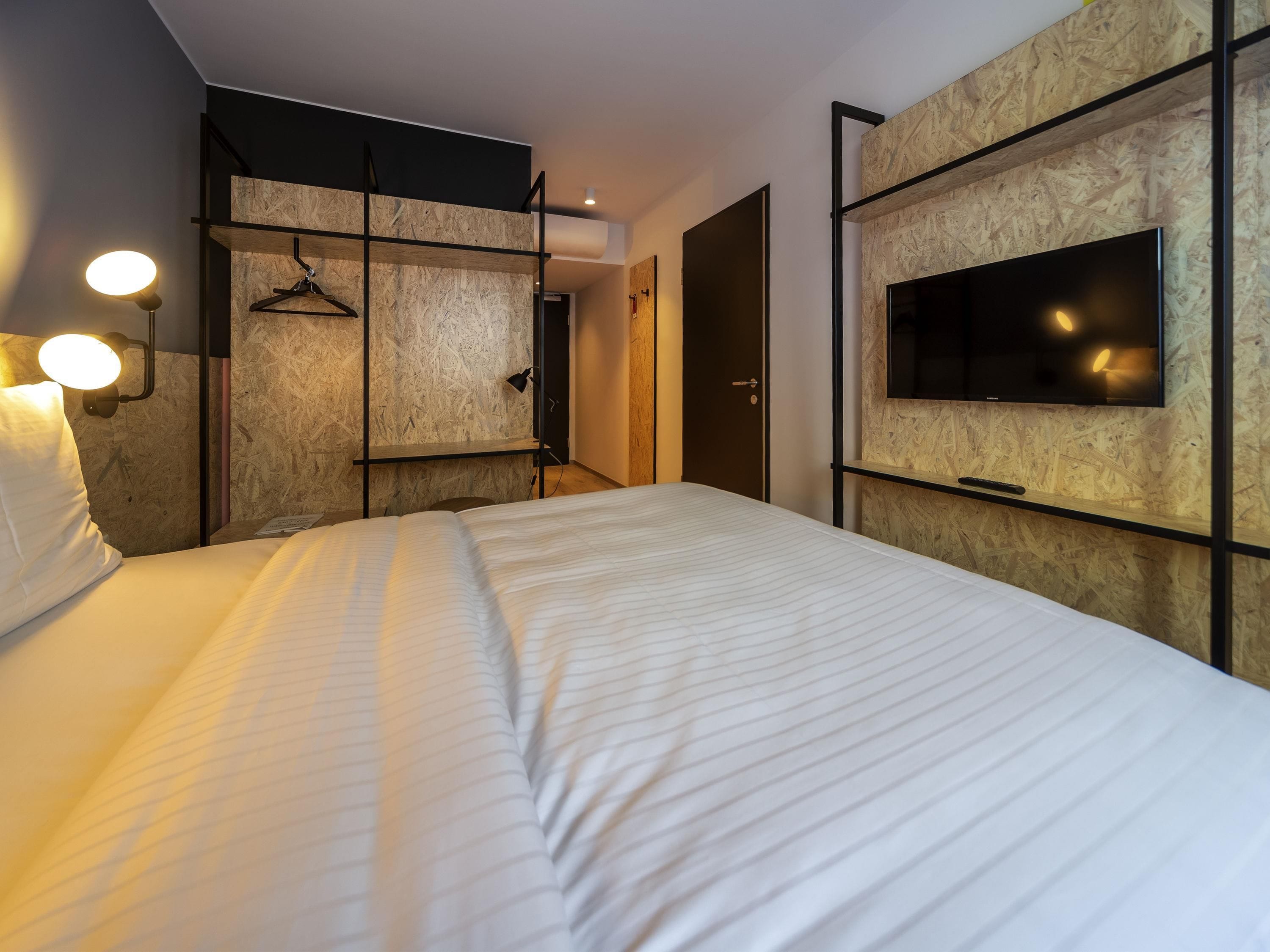 Family Suite, 2 Double Beds, Connecting Rooms | Desk, blackout drapes, soundproofing, WiFi (free)