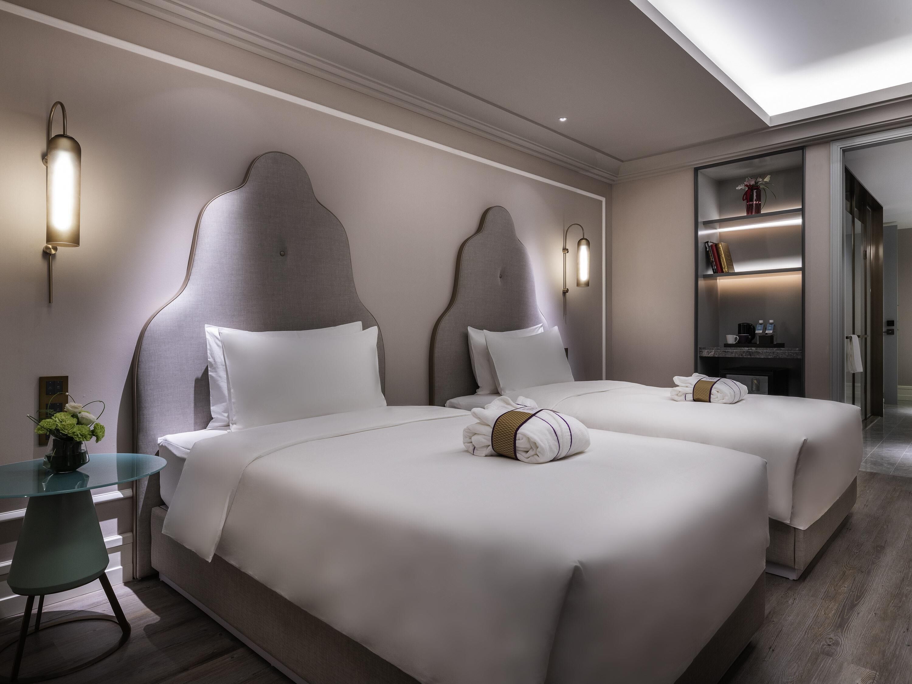 1 bedroom, down duvets, minibar, in-room safe