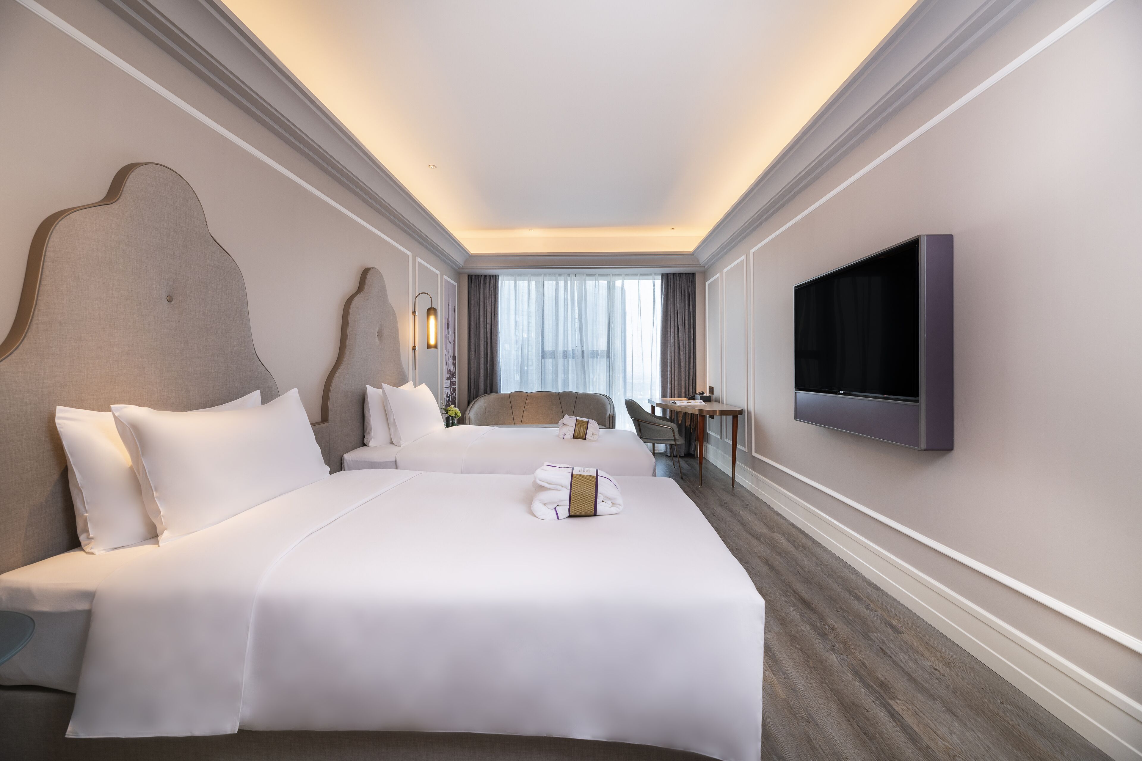 deluxe room, 2 single beds | 1 bedroom, down duvets, minibar, in-room safe