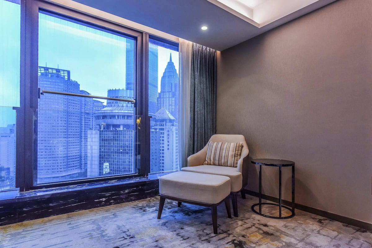 Privilege, Room, 1 King Bed | 1 bedroom, premium bedding, down duvets, in-room safe