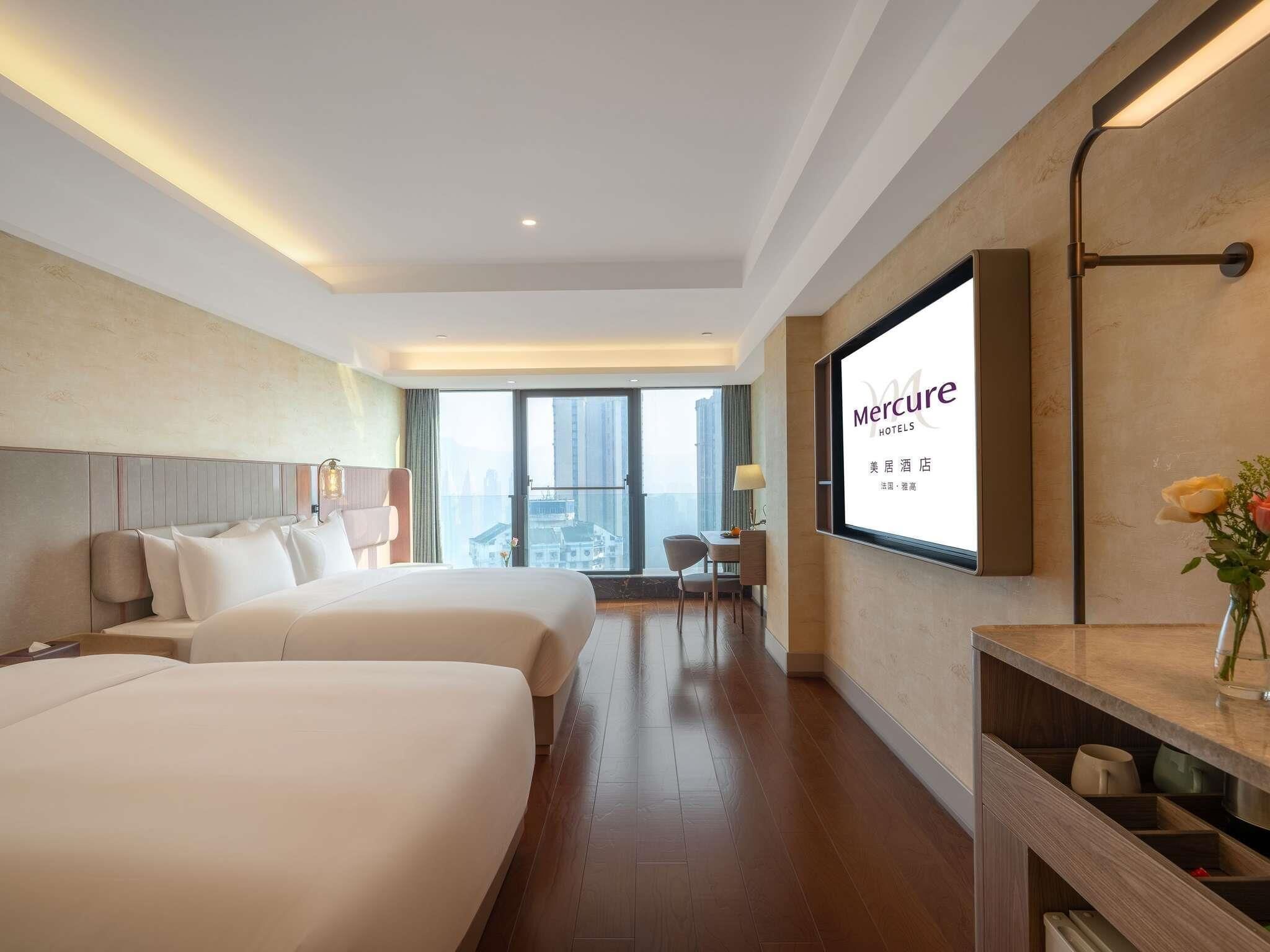 Luxury Room, Multiple Beds, City View