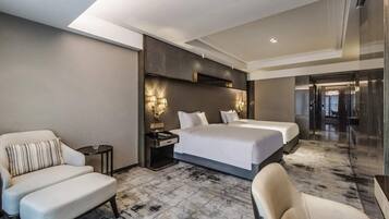 1 bedroom, premium bedding, down comforters, in-room safe