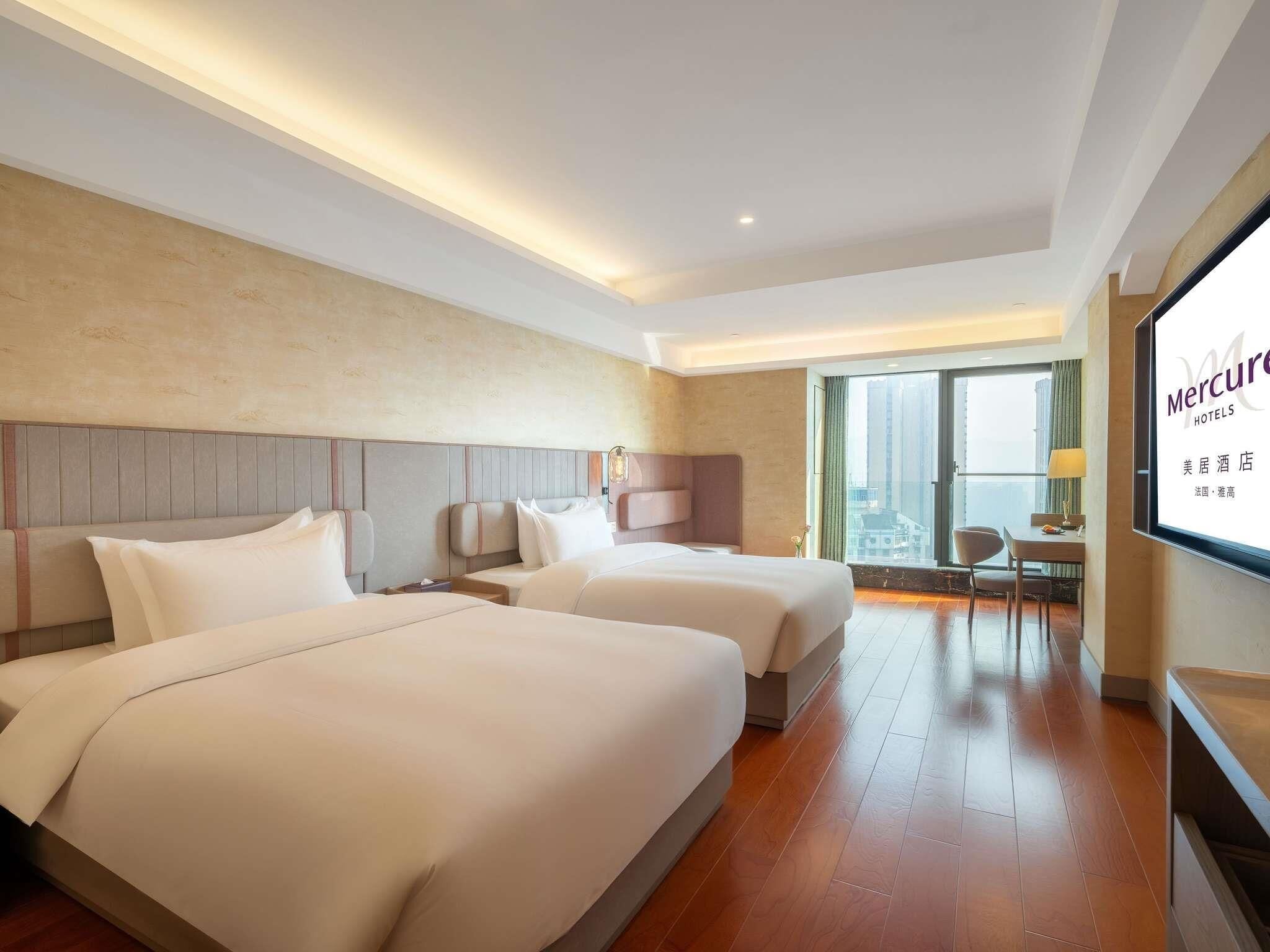 Deluxe Room, 2 Queen Beds