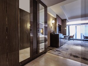 Superior-Zimmer, 1 King-Bett, Stadtblick