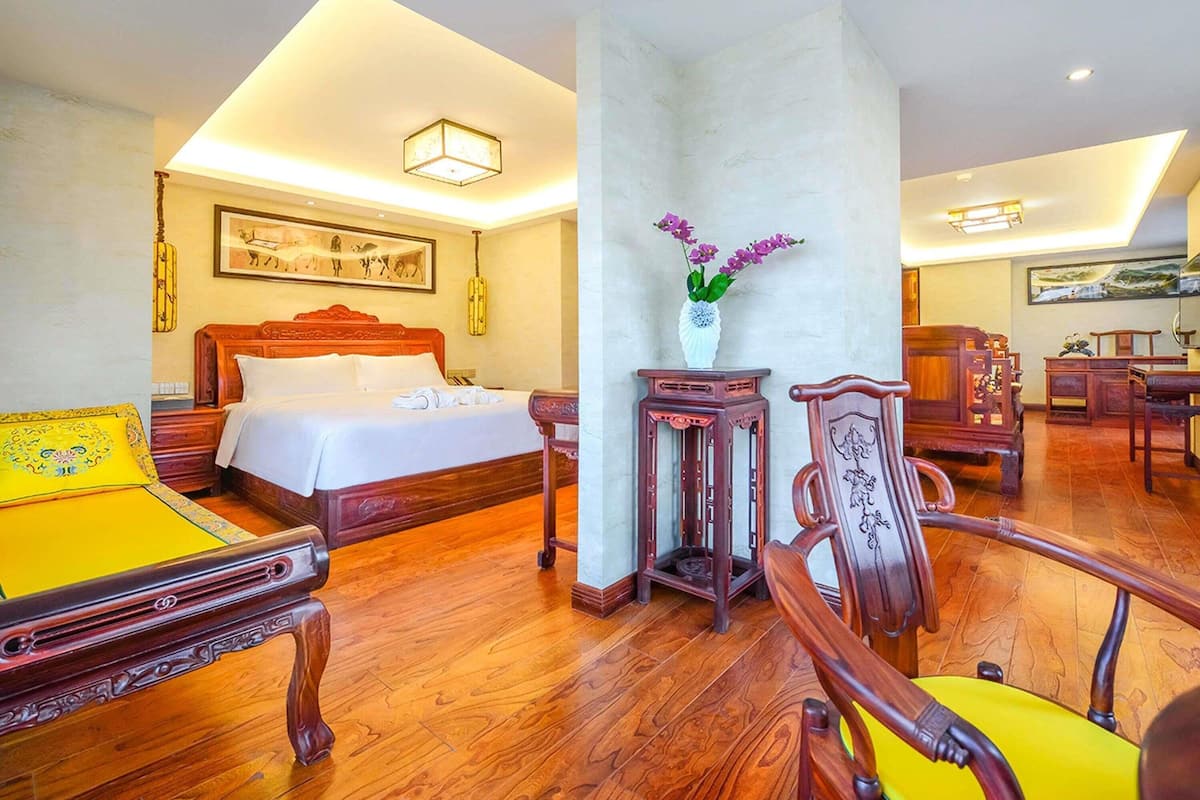 Premium bedding, down duvets, in-room safe, desk