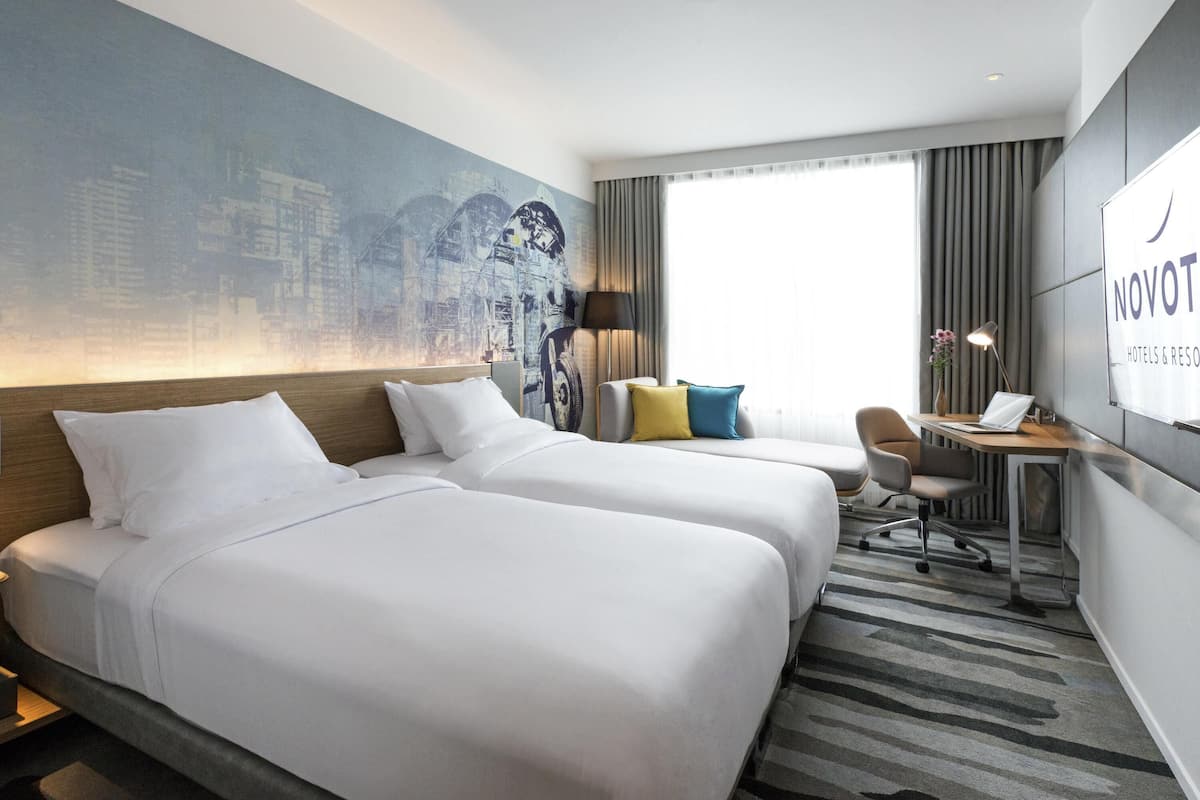 Deluxe-Zimmer, 2 Einzelbetten | Minibar, Zimmersafe, Schreibtisch, Verdunkelungsvorhänge