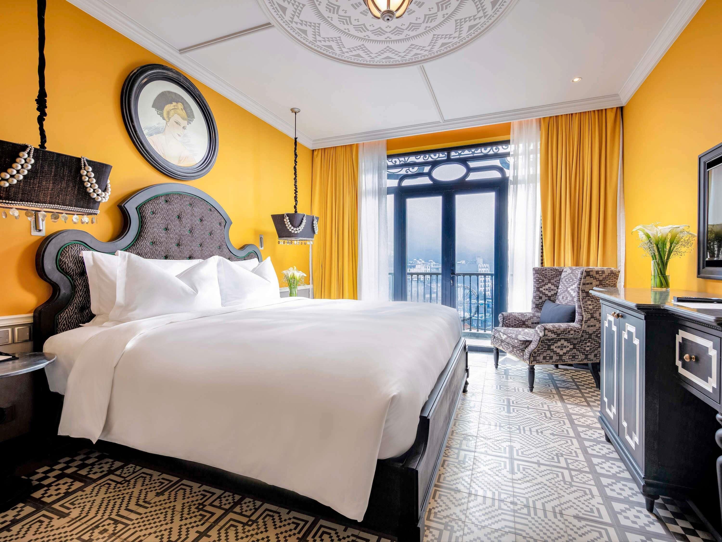 Superior kamer, 1 kingsize bed | Luxe beddengoed, donsdekens, een minibar, een kluis op de kamer