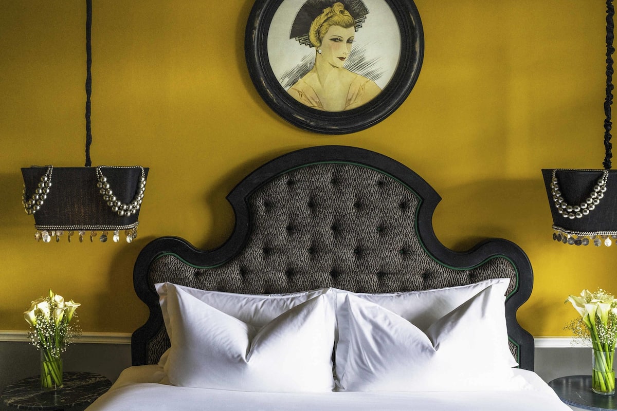 Premium bedding, down duvets, minibar, in-room safe