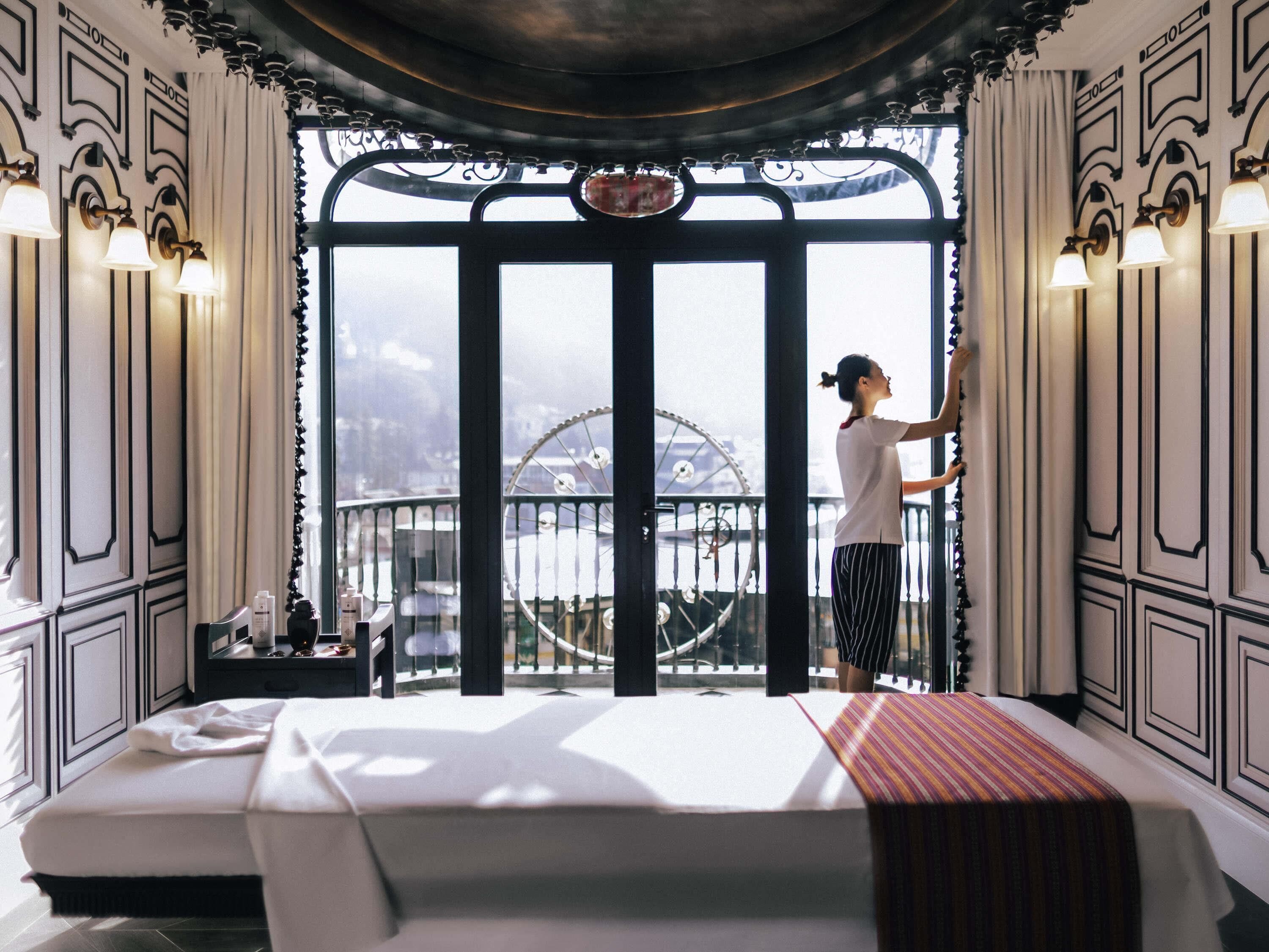 Couples treatment rooms, sauna, body treatments, body wraps, body scrubs