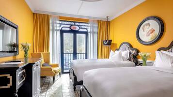 1 bedroom, premium bedding, down duvets, minibar