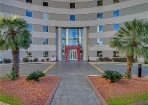 Condo, 3 habitaciones | Entrada de la propiedad