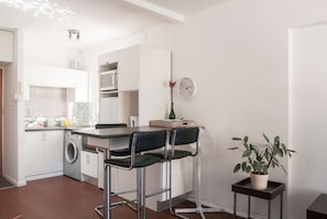 Comfort Studio | Private kitchenette