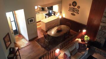 Condo, 3 Bedrooms | 3 bedrooms, free WiFi, bed sheets