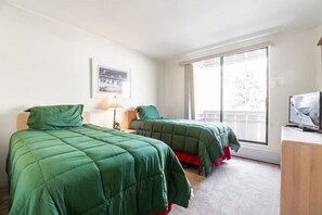 Condo, 2 Bedrooms