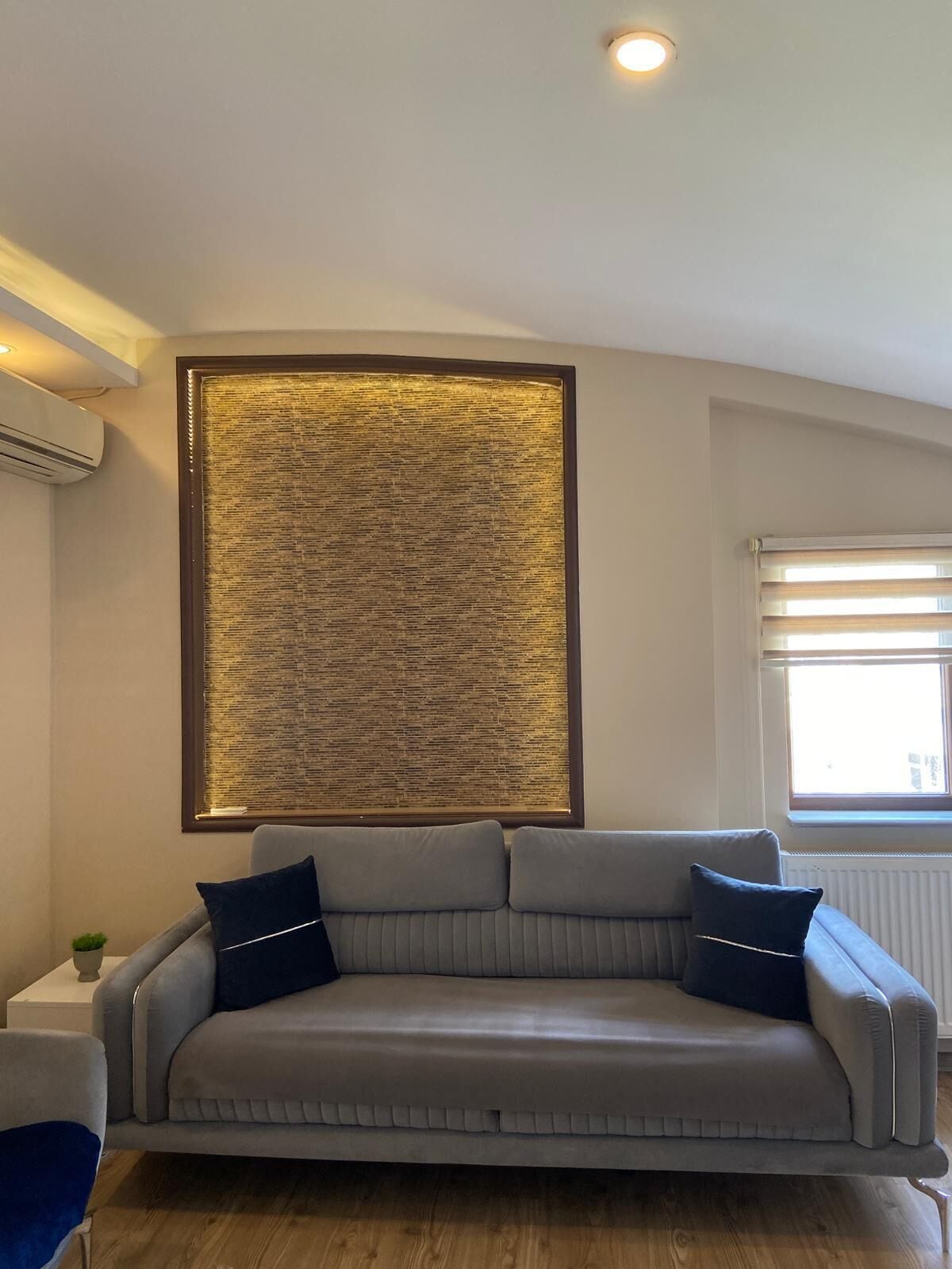 Departamento estándar, 1 habitación | Área de sala de estar | Televisión LCD 